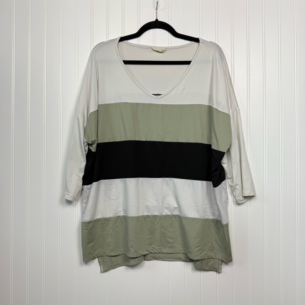 Ninexis Women's Top Size Large Stretch Short Sleeve Blouse Stripe Green Black